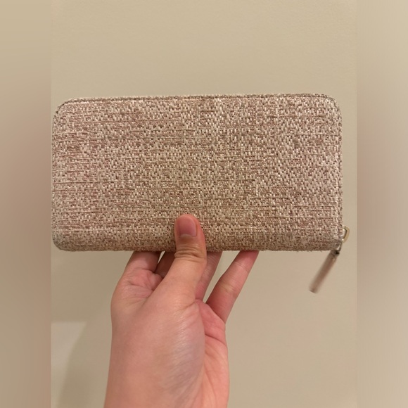 Chanel Tweed Deauville zip around wallet - Picture 2 of 12